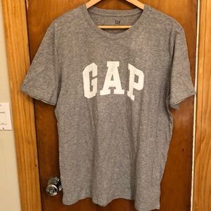 NWT GAP Gray Graphic t-shirt